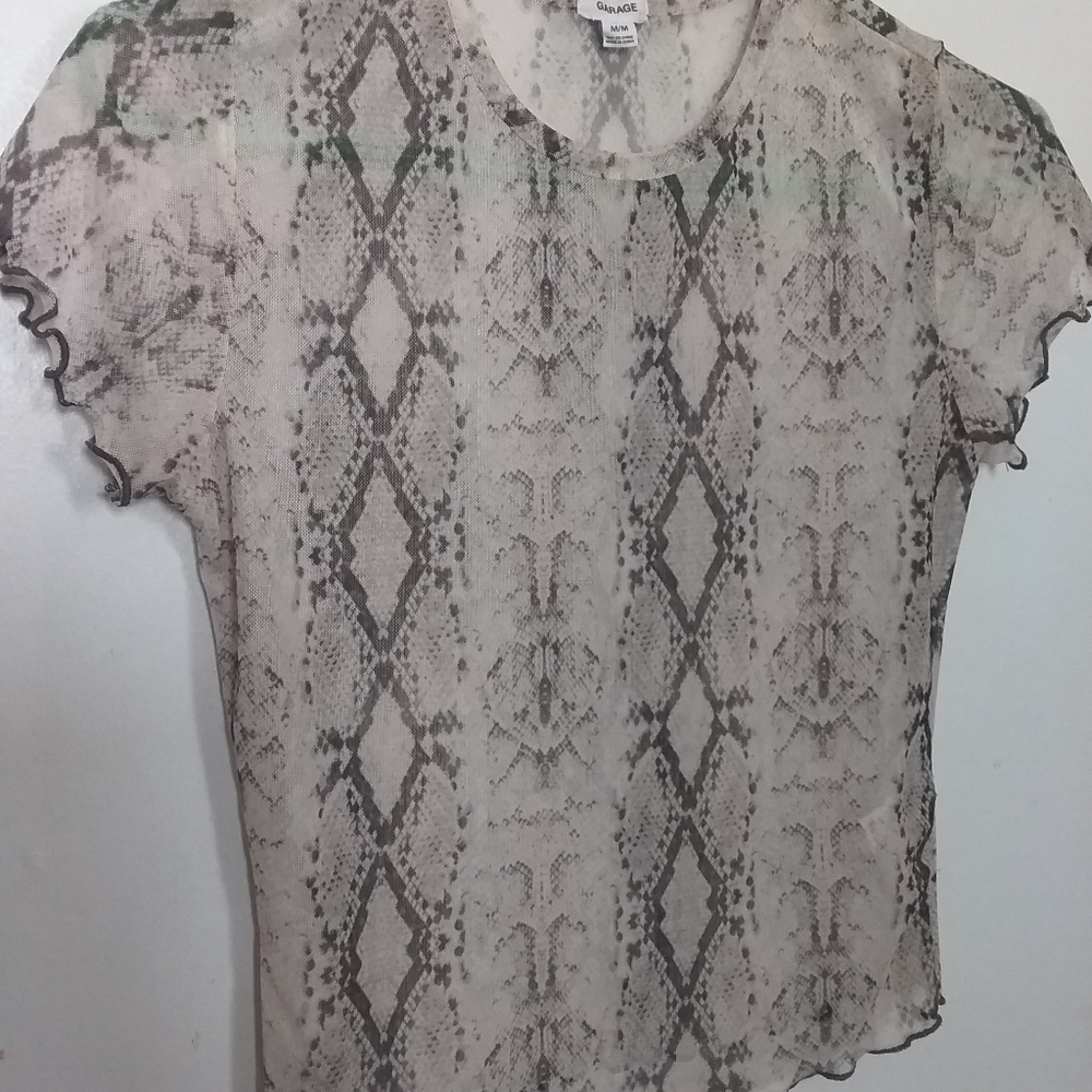 Garage sheer top